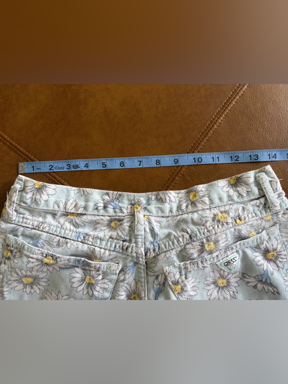 🌼 Vintage GUESS by Georges Marciano Daisy Print Shorts Size 1 - Picture 10 of 12